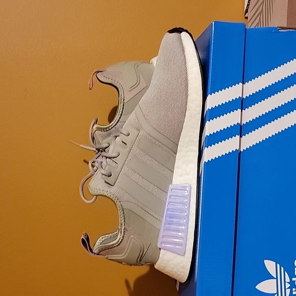 Adidas Originals Women's NMD_R1 - Picture 7 of 9